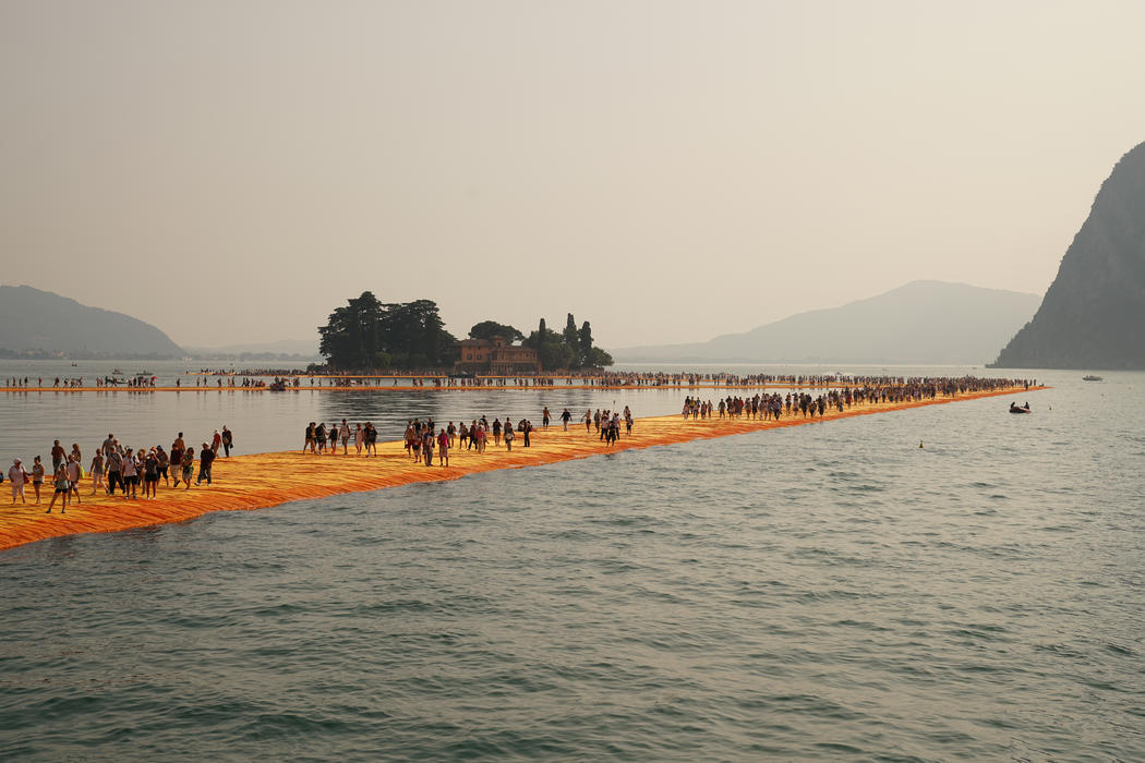 1 The Floating Piers Los muelles flotantes. Christo and Jeanne Claude. Lago Iseo. 2016